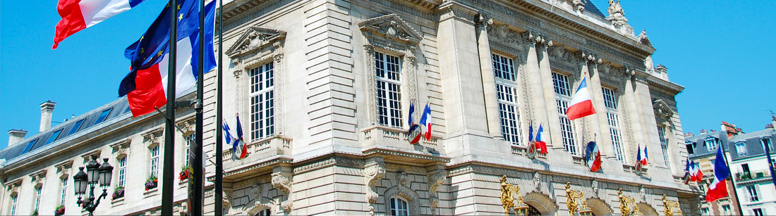 devanture d'un bâtiment de mairie