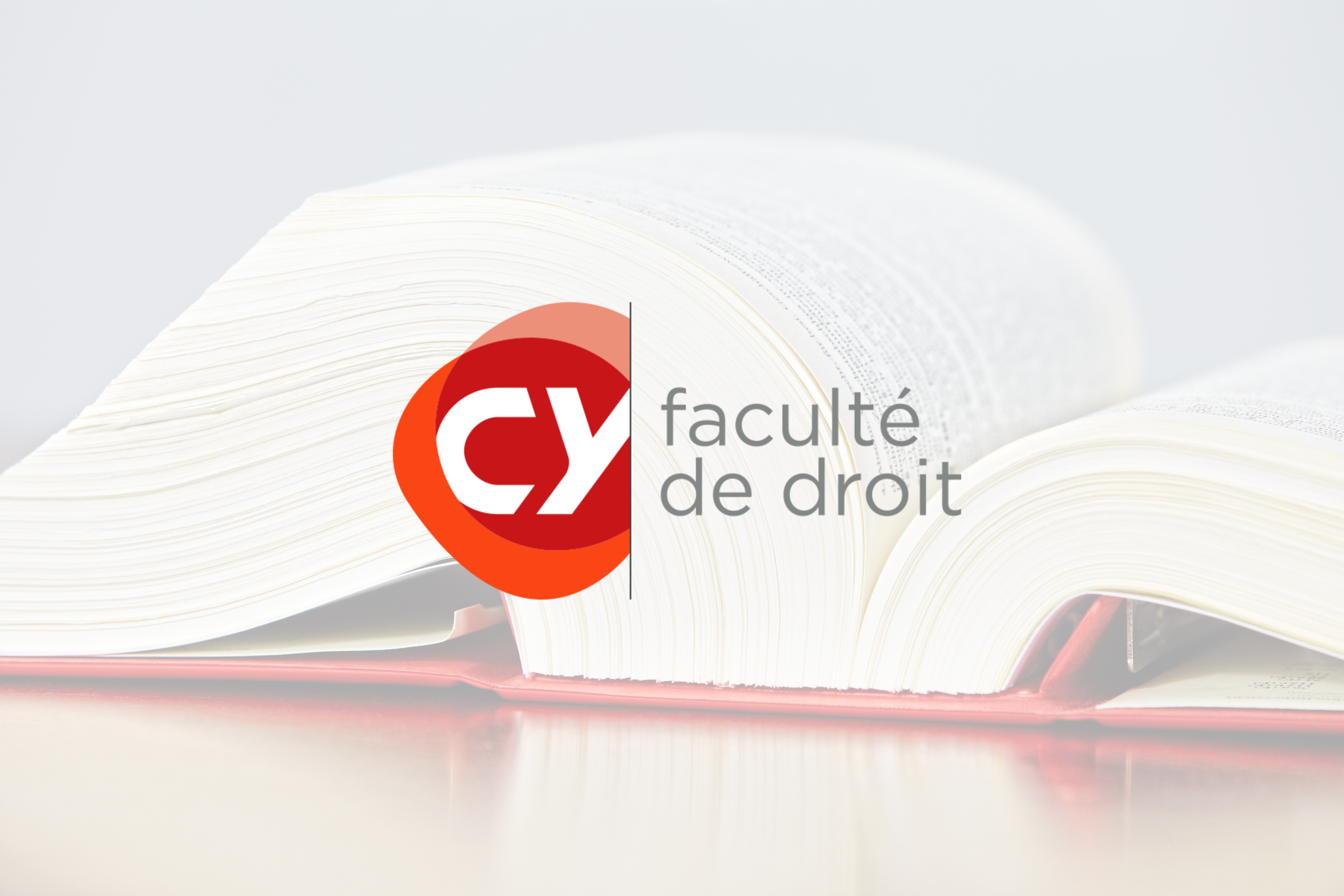 Livre code civil en fond avec le logo de la faculté de droit
